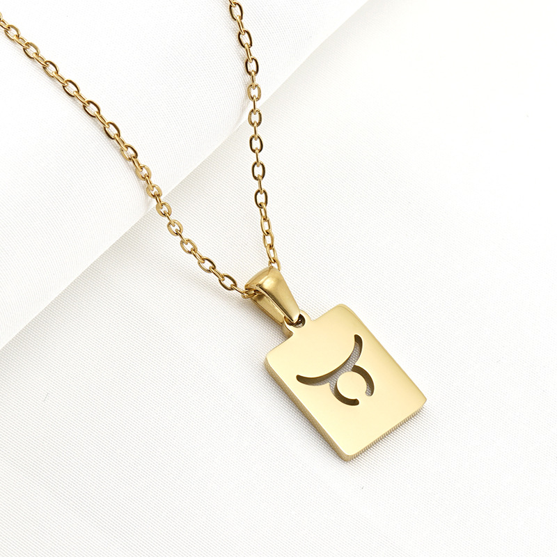 02 Halsband i Guld Oxens stjärntecken